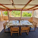 Family Retreat With Sea View Zorya * מאלי לוסיניי