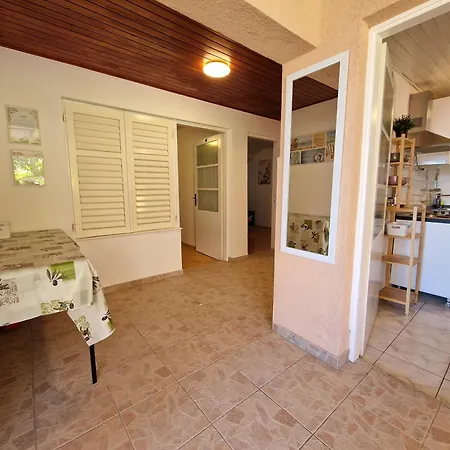 Family Retreat With Sea View Zorya Mali Lošinj