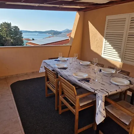 Family Retreat With Sea View Zorya شقة *