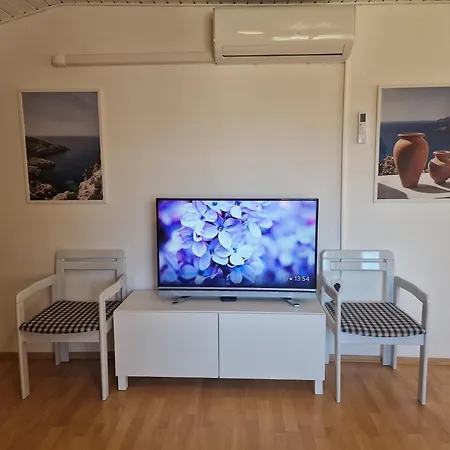 Family Retreat With Sea View Zorya *